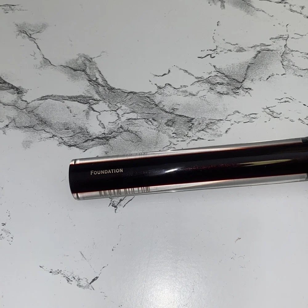 NWOB Kevyn Aucoin Foundation brush Never used No box